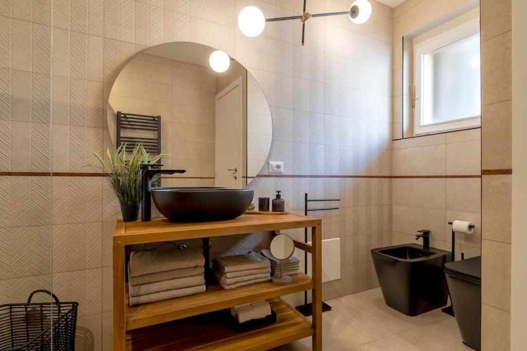 Civico 53 Apartment Sassari Bagian luar foto